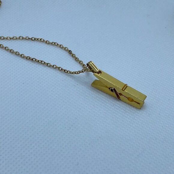 💛 Gold Plated Clothes Pin Necklace - Picture 2 of 5